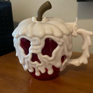 Disney Parks Snow White Poison Apple Mug Red Evil Queen first edition
